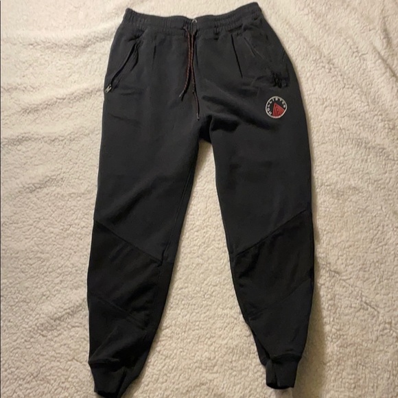 Clothes - Picture 13 of 16